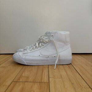 Nike Womens Blazers 77 Mid